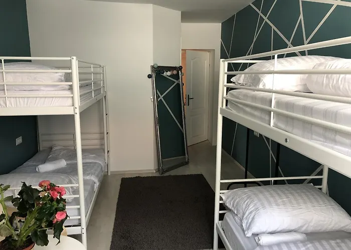 Sleeping Beauty Hostel *